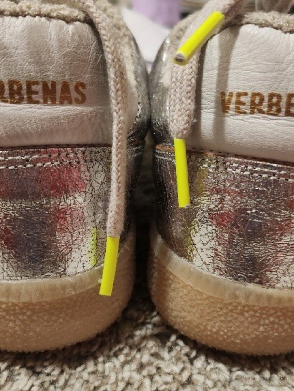 Verbenas Sora Breck Sneakers – Silver – US 3.7 neon green tipped shoe laces. - Picture 8 of 8